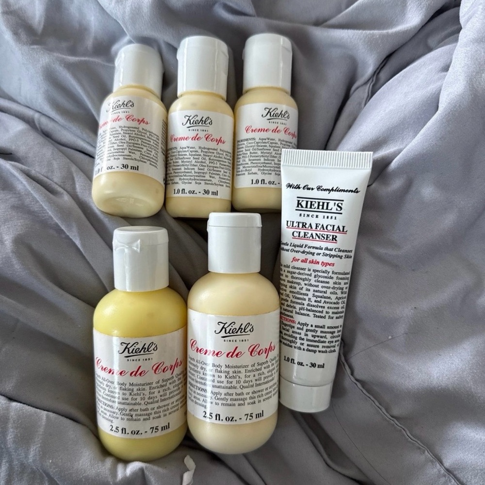 Kiehl's Creme de Corps and Ultra Facial Cleanser Collection w Yellow Travel Bag